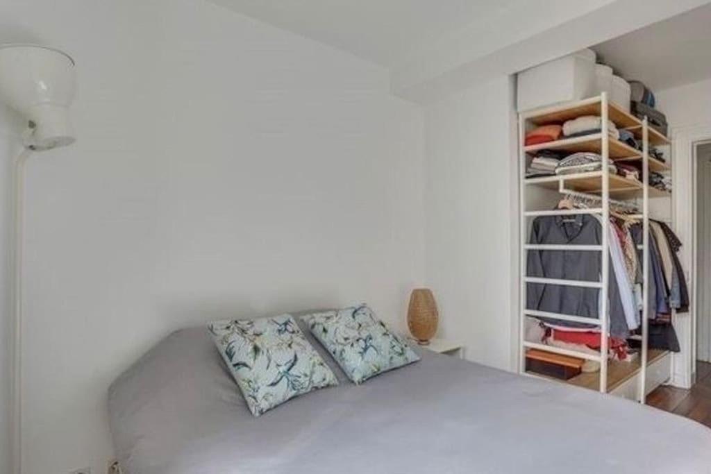 Voguish Parisian 40m2 Flat Near La Bastille, 11th Parigi